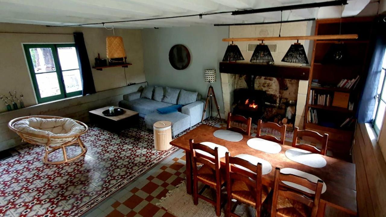 D'Une Rive A L'Autre Francueil Extérieur photo